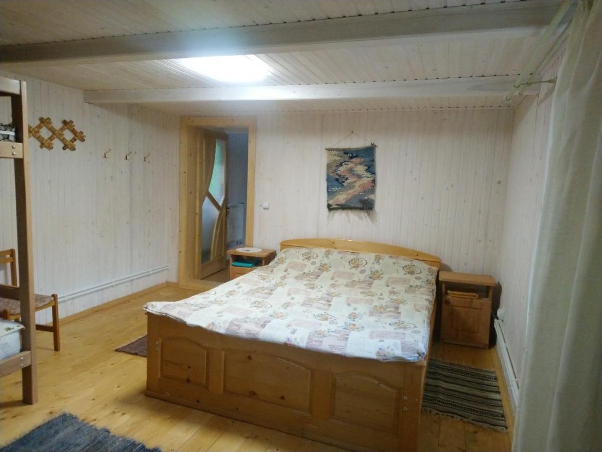 Lisowa Hatka Yavoriv 度假居 *